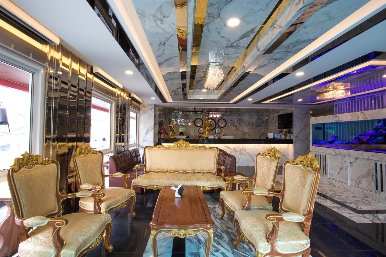 B-your Don Mueang Airport Khách sạn 4*